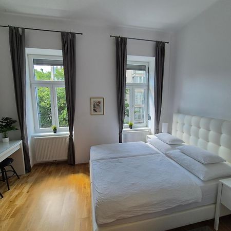 Sweet Dreams Apartment Виена Стая снимка
